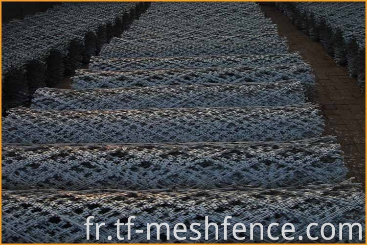 welded concertina razor wire mesh 2